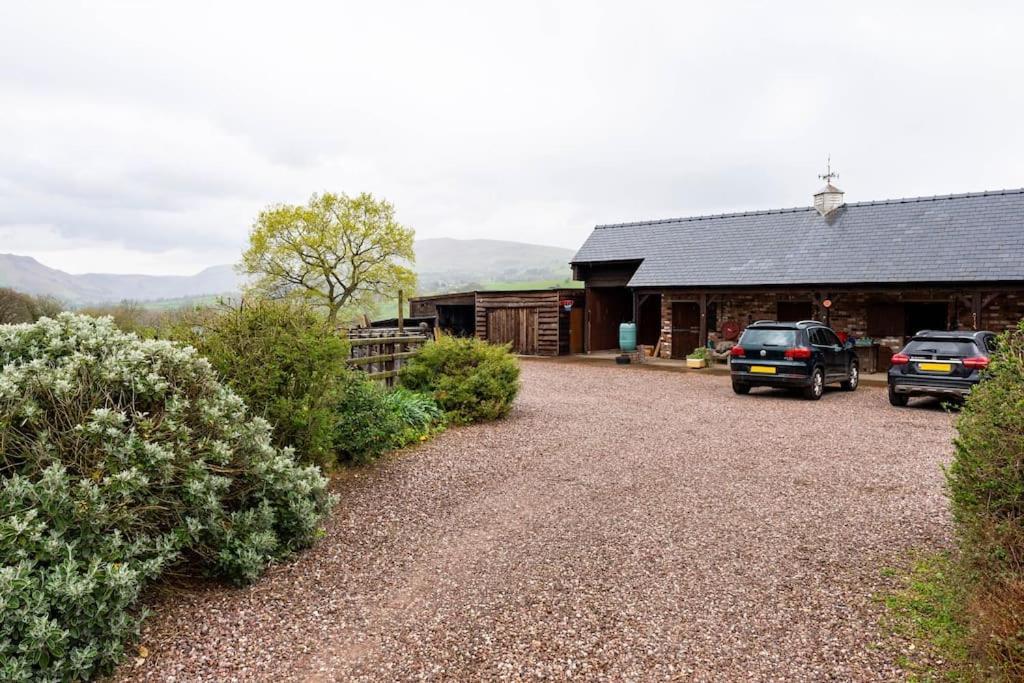 The Retreat Villa Llanrhaeadr-ym-Mochnant Eksteriør bilde