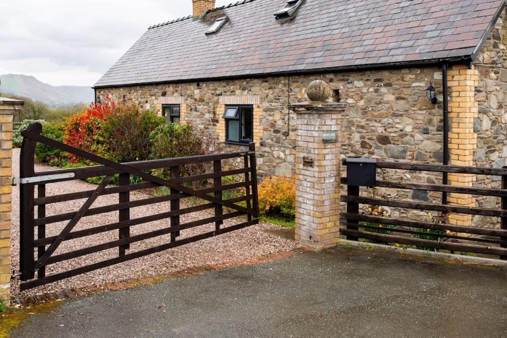 The Retreat Villa Llanrhaeadr-ym-Mochnant Eksteriør bilde